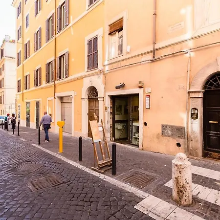 Boschetto 118 Rome